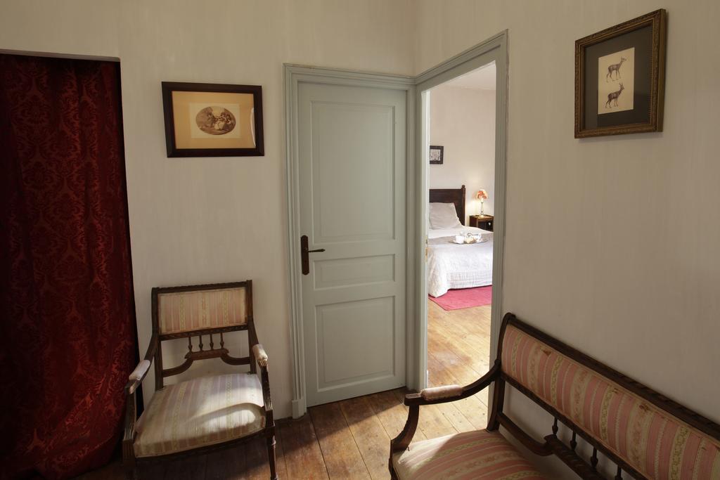 Chambres d'Hôtes Logis de l'Astrée Saint-Bris-des-Bois Exterior foto